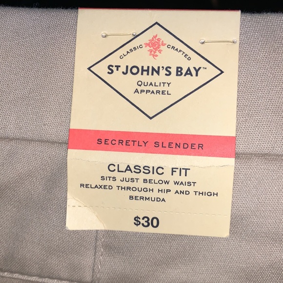 BERMUDA SHORTS BRAND NEW!!! - Picture 4 of 14